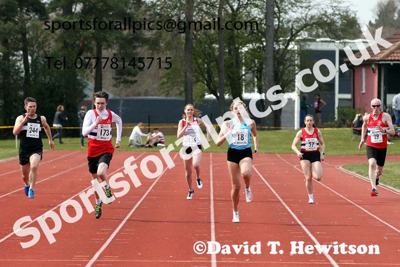 200 metres, 2021 NECAA Open Graded Meeting, Morpeth. Photo: David T. Hewitson/Sports for All Pics